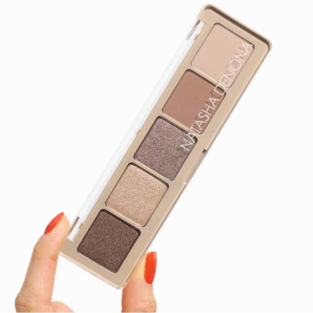 NATASHA DENONA
Eyeshadow Palette in Hot Taupic